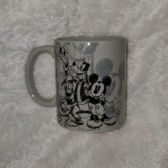 DISNEY Jerry Leigh Mug - Picture 4 of 4